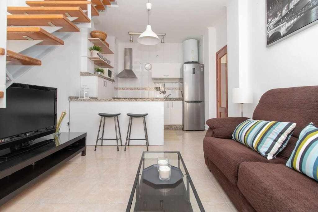 Aceite Duplex En El Centro Historico De Malaga Apartment Luaran gambar